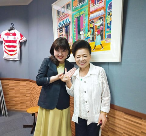 松前ひろ子さん2-320wri.jpg
