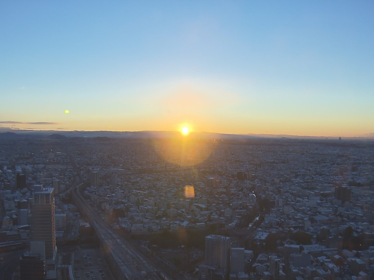 2022年の幕が開けた元日の1日、好天に恵まれ、岐阜県内各地では初日の出を見るこ...
