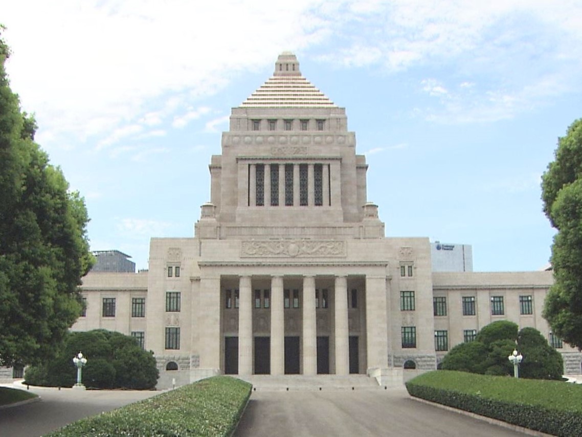 21日に行われた衆参両院の首相指名選挙で、自民党の高市早苗総裁が女性初の首相に選...