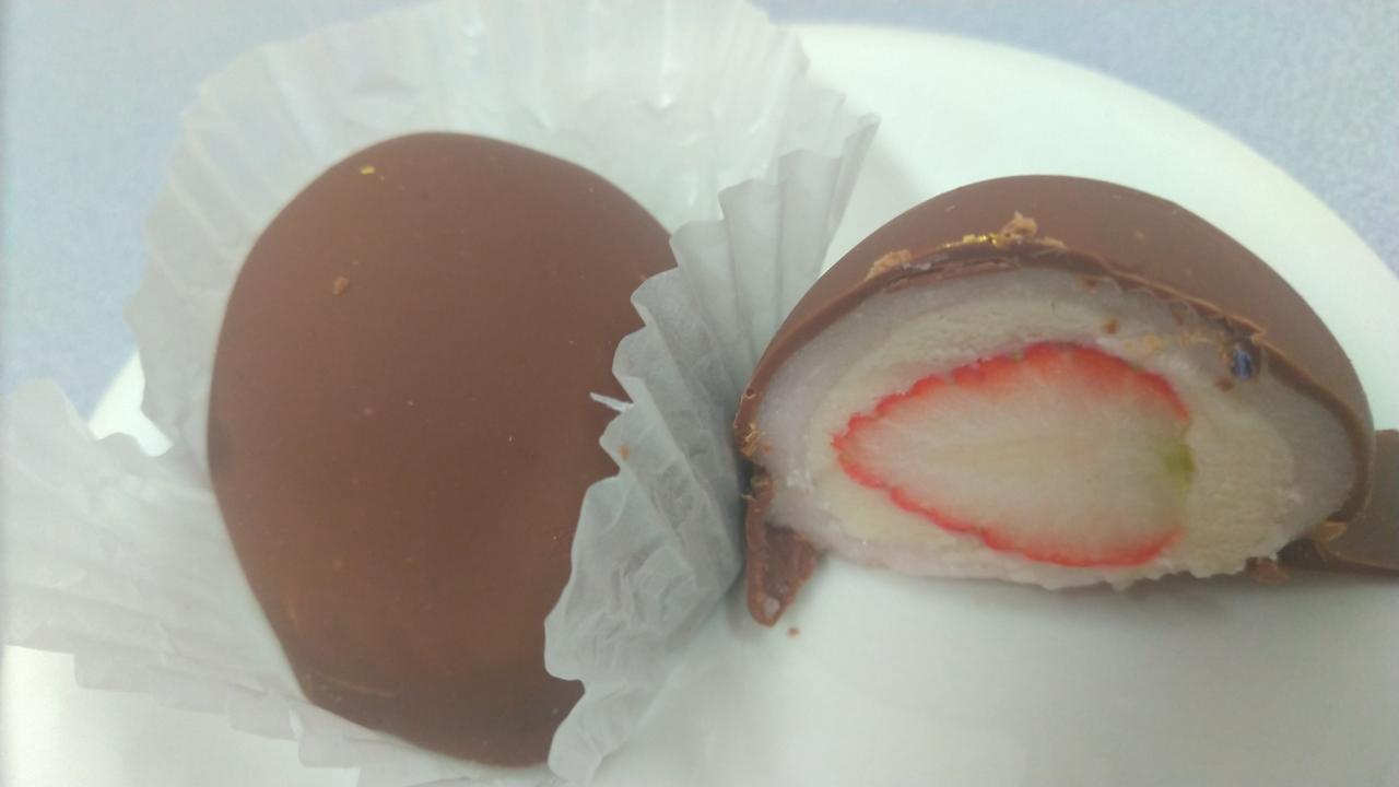 ２月１３日と１４日間の２日間だけ並ぶ、チョコレートの大福が話題を集めています。下...