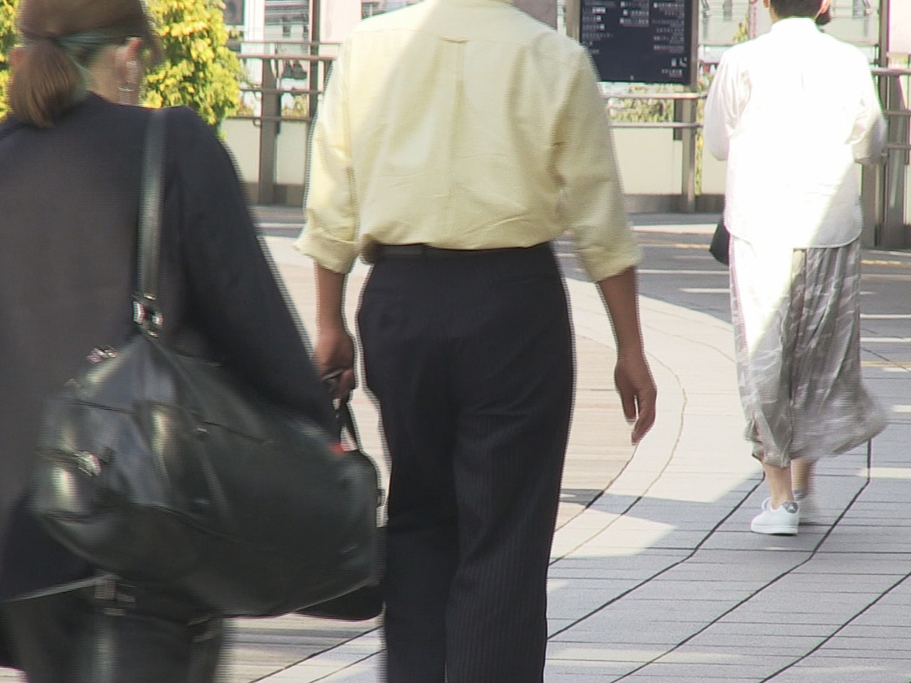 入閣した野田聖子氏の岐阜市にある事務所では、4日朝から秘書らが、電話対応に追われ...