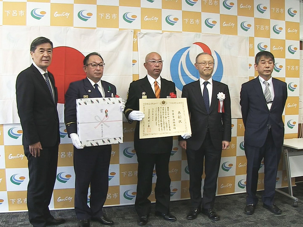 2020年7月の豪雨災害で浸水被害の軽減などに貢献したとして、下呂市消防団が国土...