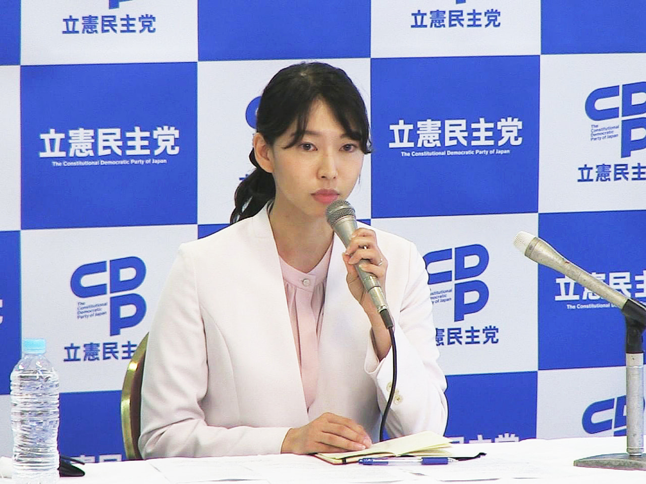 立憲民主党は4日、次の衆議院選挙の岐阜5区に、元会社員で新人の今井瑠々さん(25...