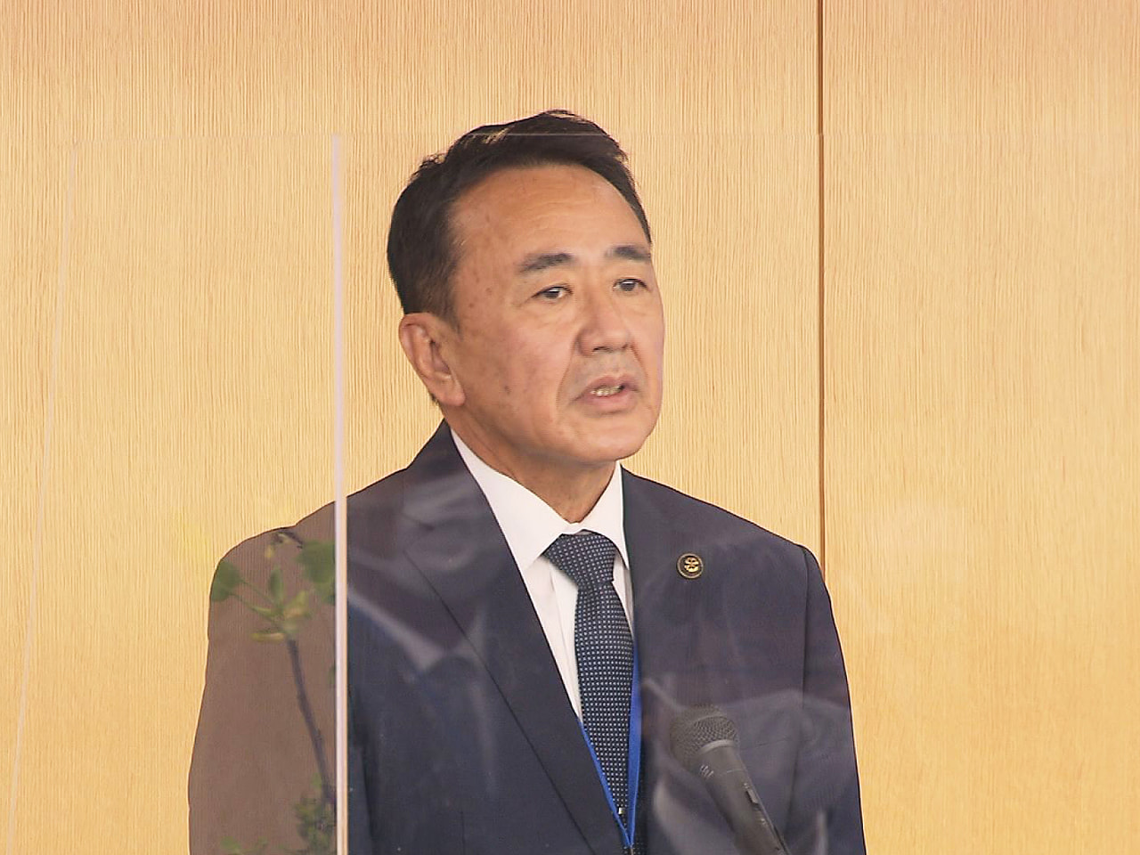 4月18日にあった岐阜県大垣市長選挙で当選した元市議会議長の石田仁さんが22日、...