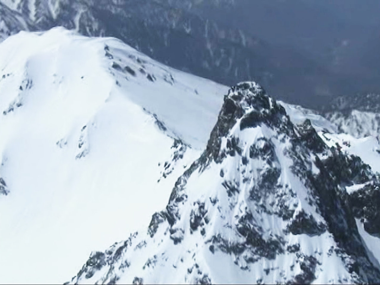 北アルプス槍ケ岳(やりがたけ)で3日、登山をしていた中津川市の男性ら3人が遭難し...