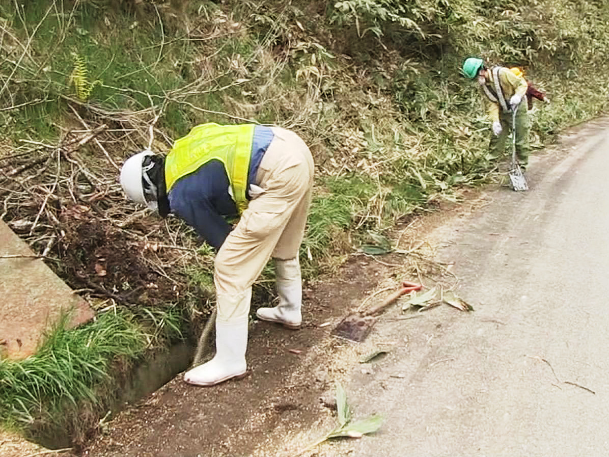 岐阜県が高山市で約30年かけて整備してきた広域農道「飛騨農園街道」の全線開通を前...