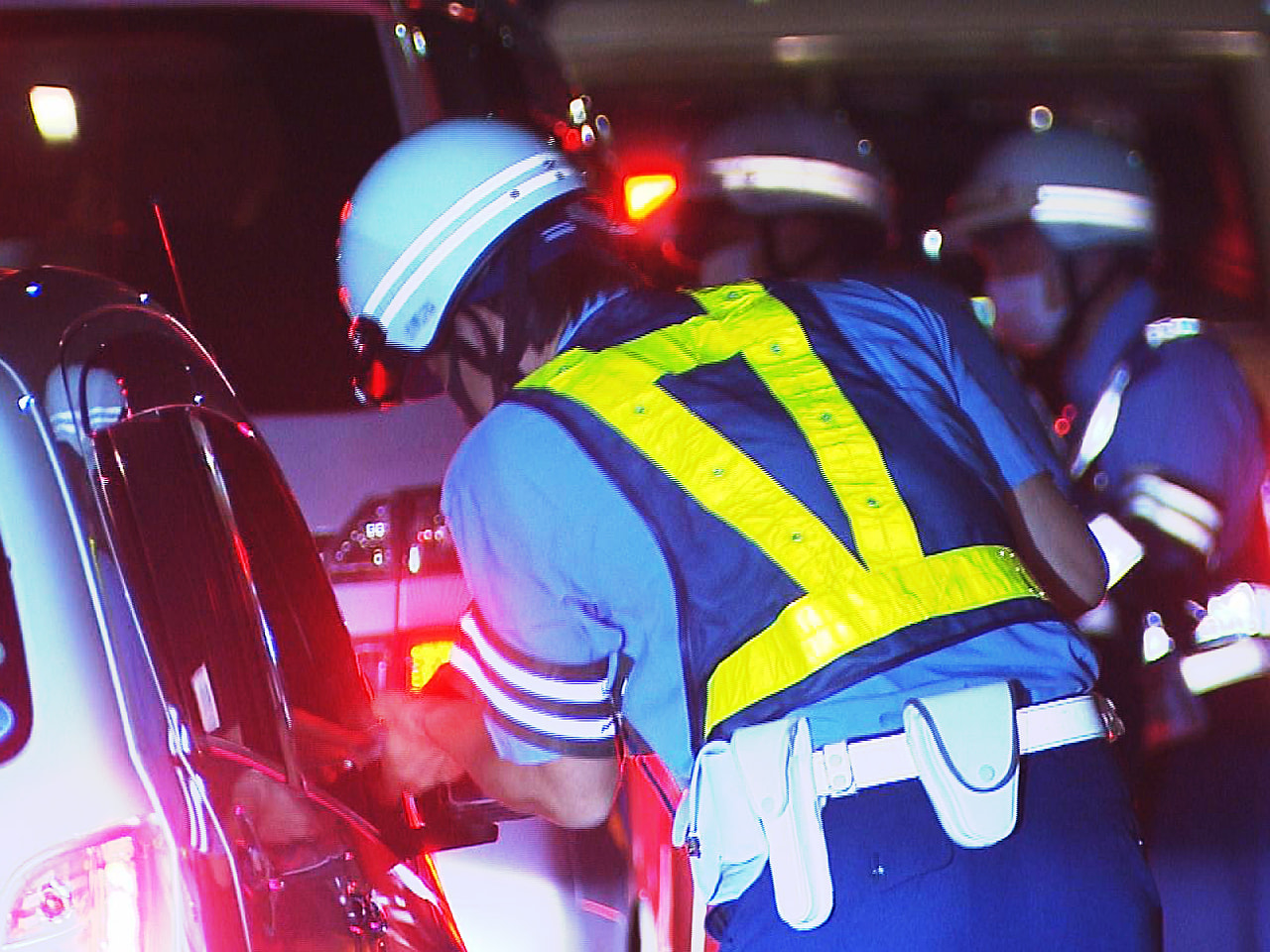 5月末から交通死亡事故が相次いだことを受けて、緊急対策に乗り出した警察は、緊急の...