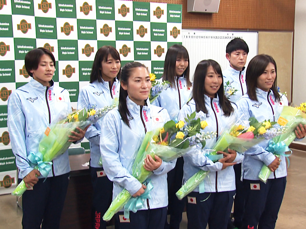 東京オリンピックに出場するホッケー女子日本代表「さくらジャパン」のメンバーが21...