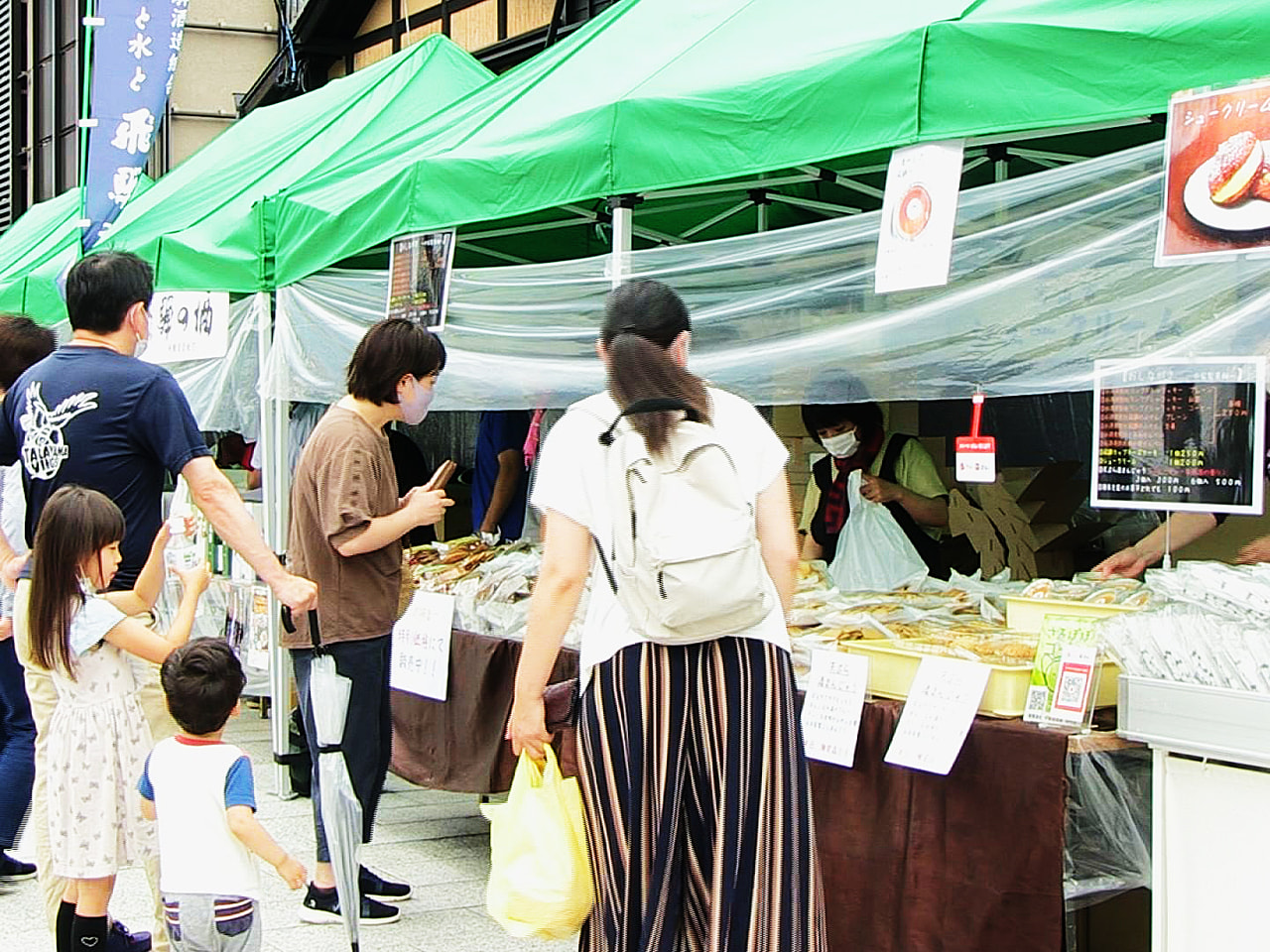 岐阜県の飛騨地域のグルメが一堂に集まる恒例の「飛騨の味まつり」が、ことしはテーク...