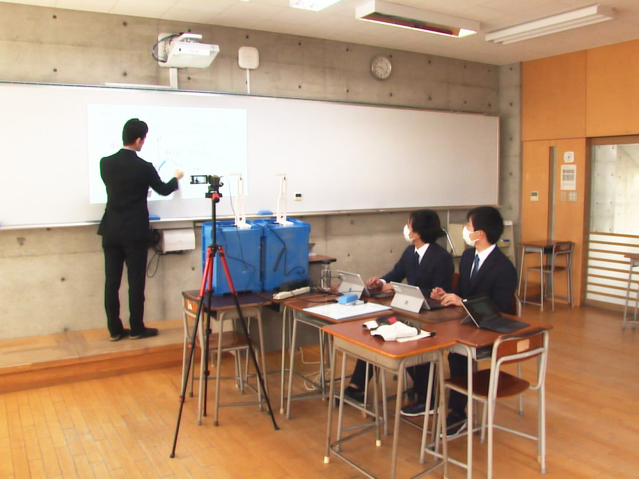 岐阜県にまん延防止等重点措置が適用されることを受け、岐阜県教育委員会は19日、高...