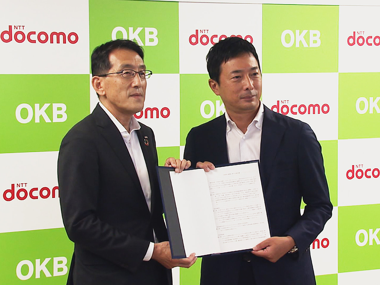地域の災害に備えようと岐阜県の大垣共立銀行とNTTドコモ東海支社は22日、連携協...