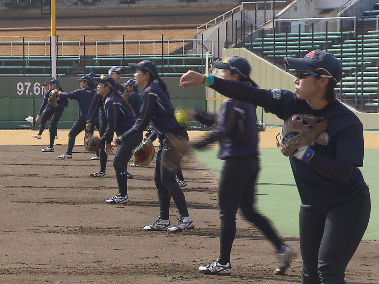 ＪＤリーグ女子ソフトボールの大垣ミナモは、４月のリーグ開幕に向けて岐阜市内で春季...