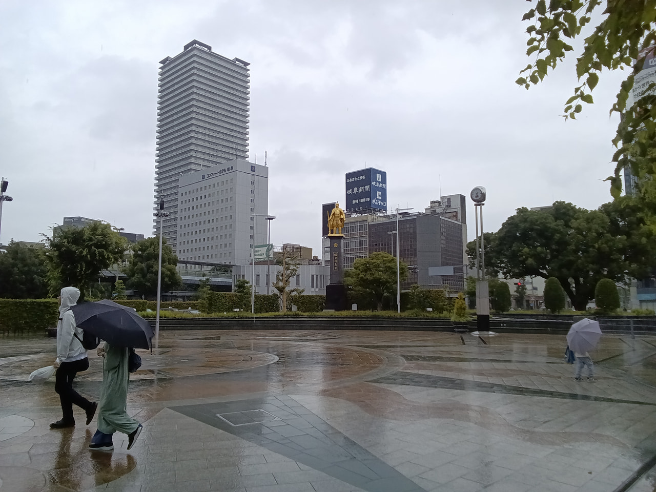 名古屋地方気象台は７日、東海地方が梅雨入りしたとみられると発表しました。平年より...