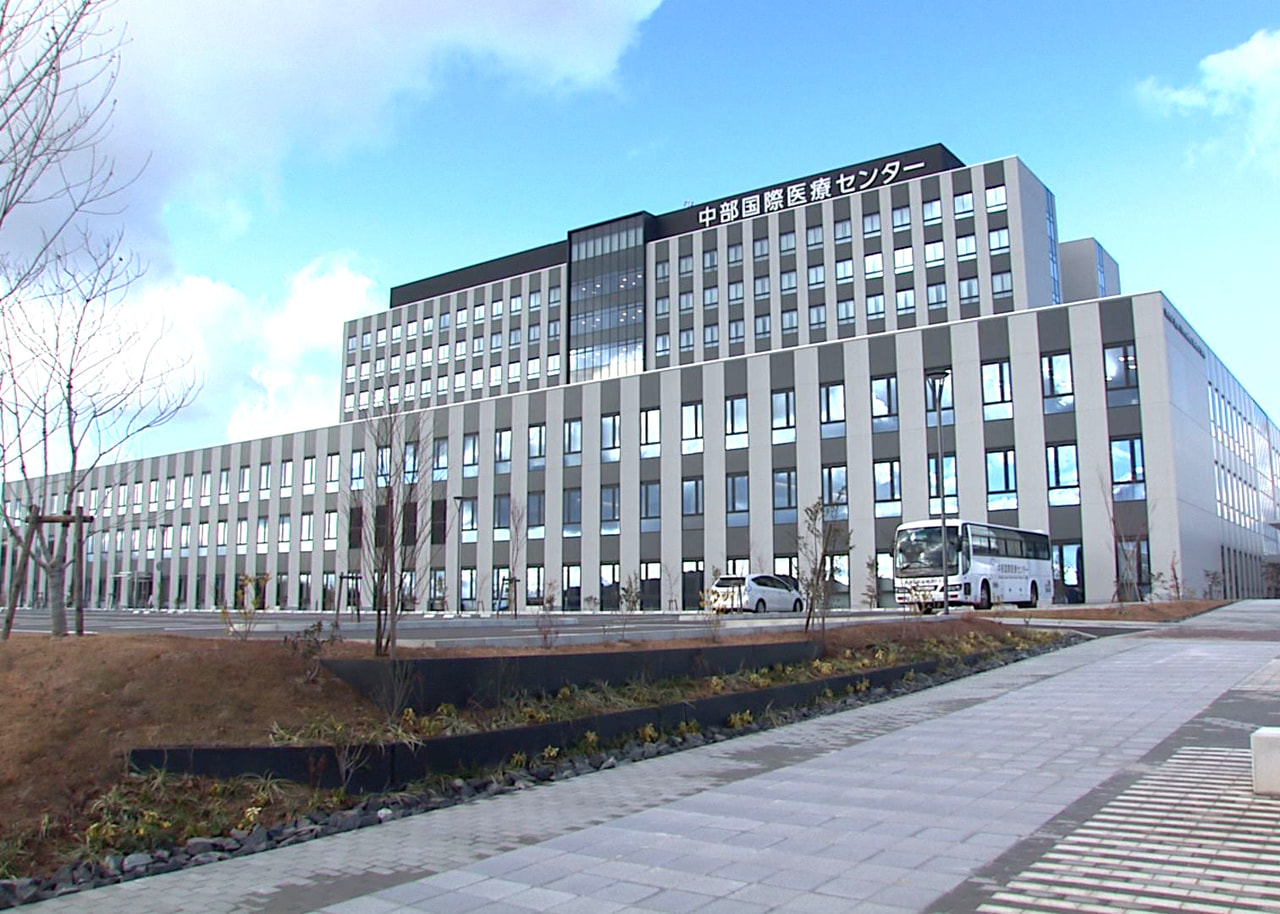 岐阜県美濃加茂市の木沢記念病院が来月、新築移転し「中部国際医療センター」として開...