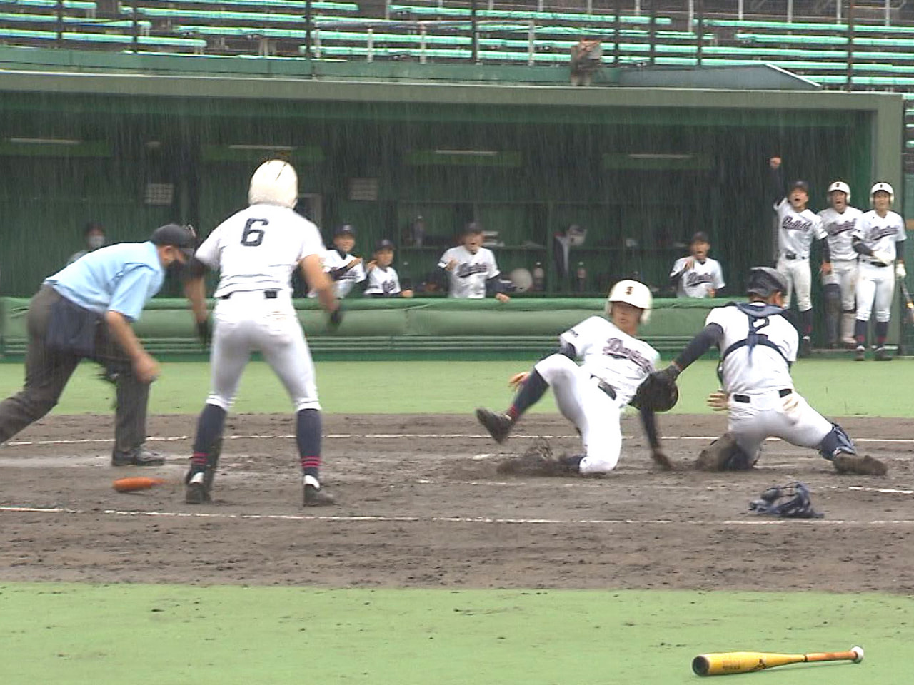 春季県高校野球大会は最終日の29日、長良川球場で行われた大垣日大対岐阜第一の決勝...