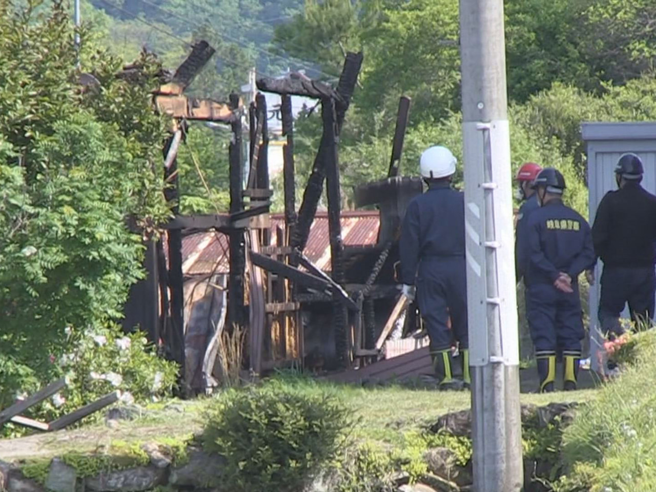 3日夜、中津川市の住宅で火事があり、焼け跡から2人の遺体が見つかりました。 3日...
