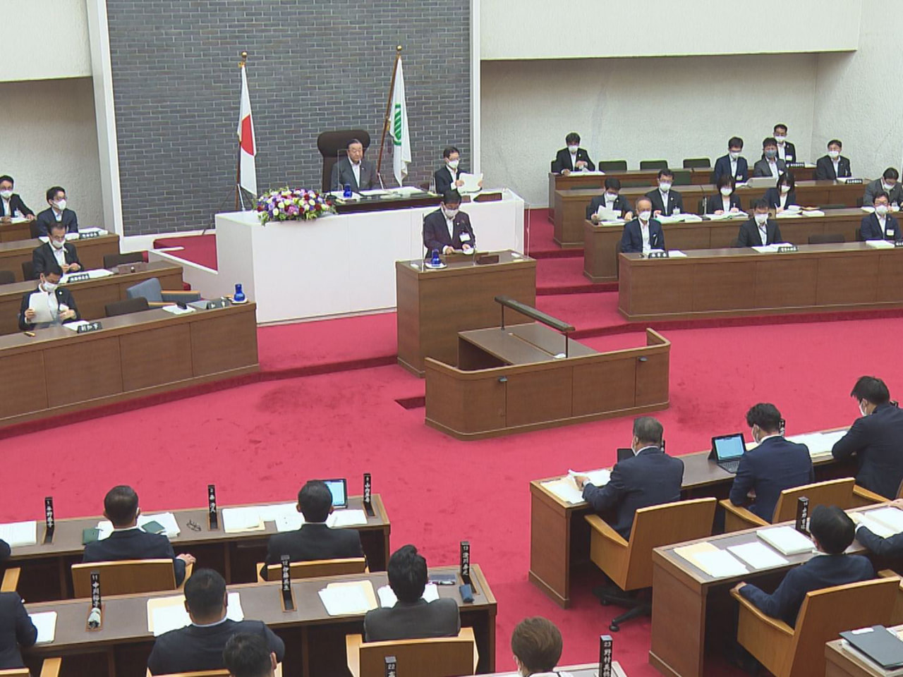 岐阜県議会の定例会は14日に開会し、原油高や物価高騰に対応する今年度一般会計補正...