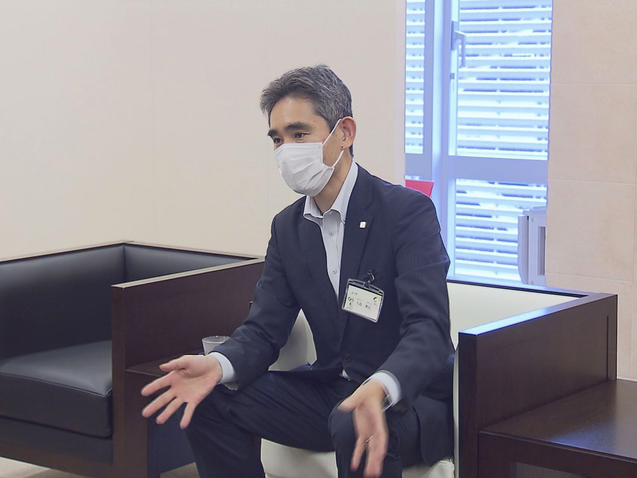 7月1日に就任した岐阜県の大森康宏副知事(48)が4日、岐阜放送を訪れ抱負を語り...