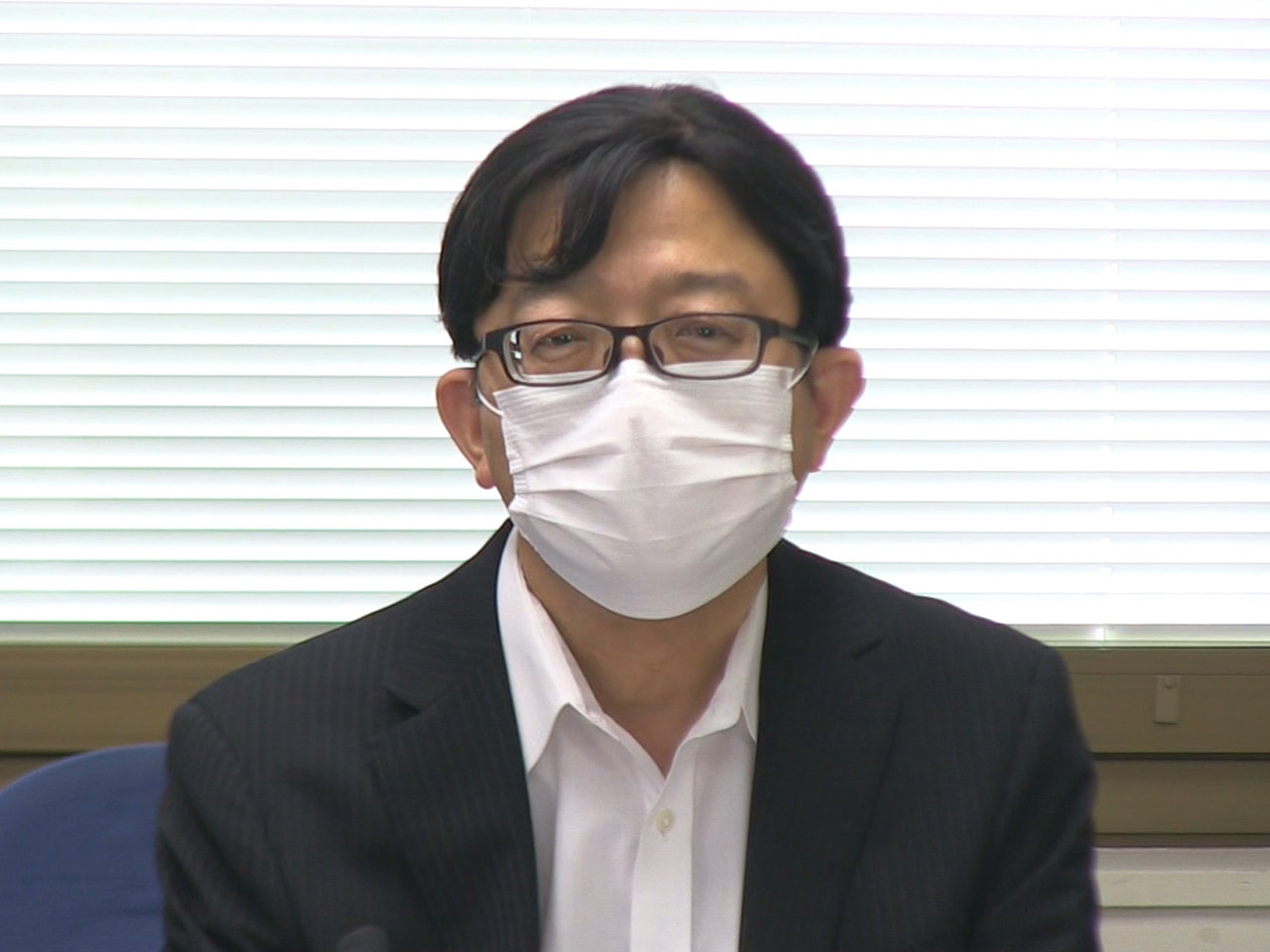 任期満了に伴う高山市長選挙に東京都在住の会社員東康弘さんが15日、立候補を表明し...