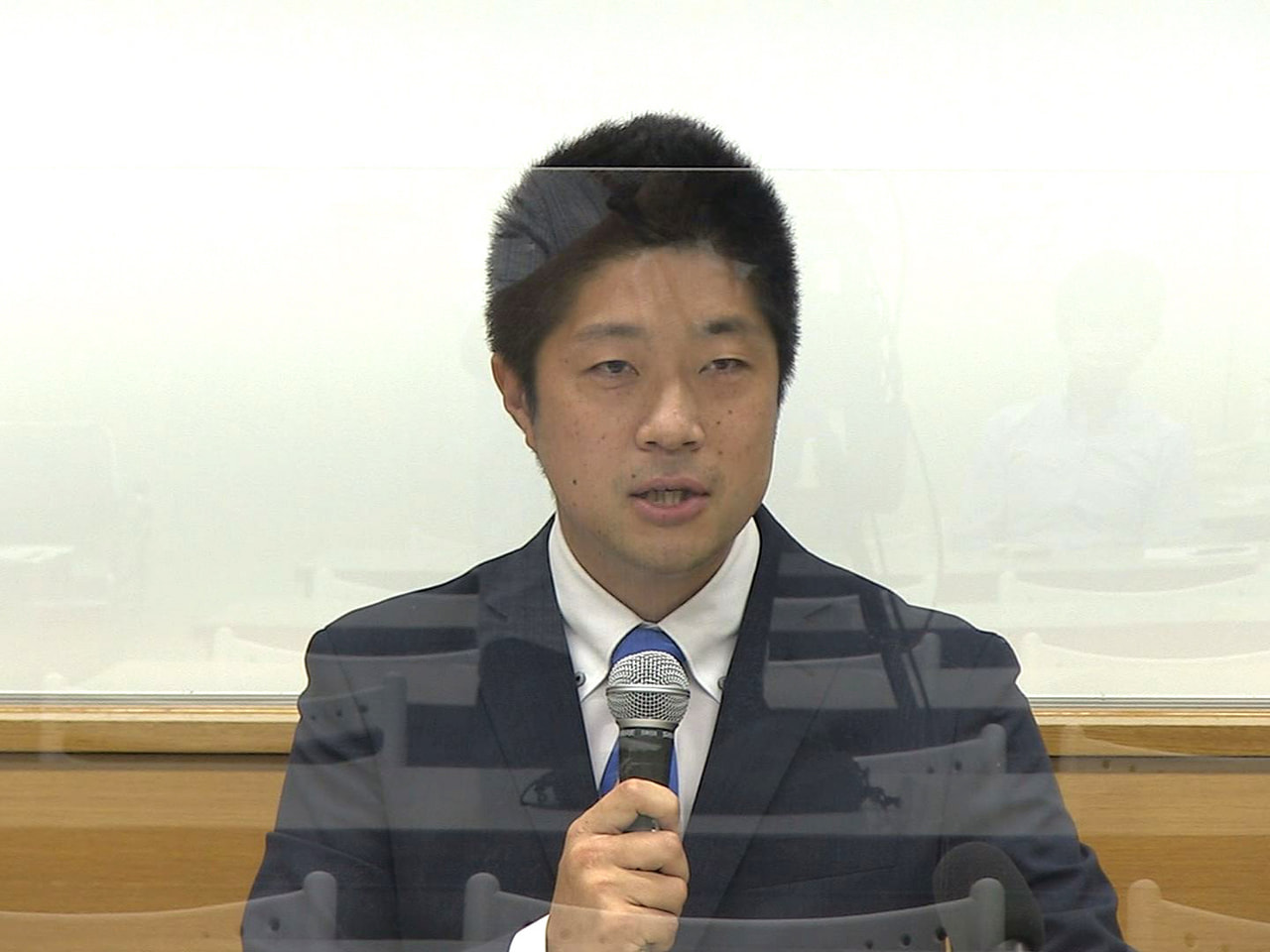2023年4月の任期満了に伴う多治見市の市長選挙に市議会議員の吉田企貴さんが19...