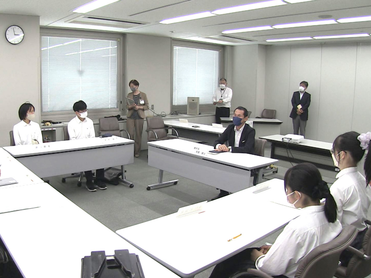 関市の高校生が若者目線でのまちづくりを提言する発表会が1日、関市役所で行われ、市...
