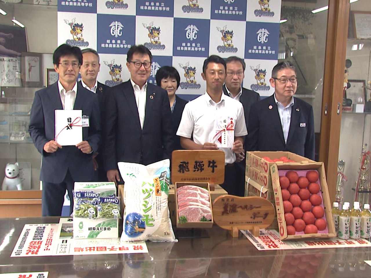 第104回全国高校野球選手権大会に出場する県立岐阜商業高校野球部の壮行会が1日、...