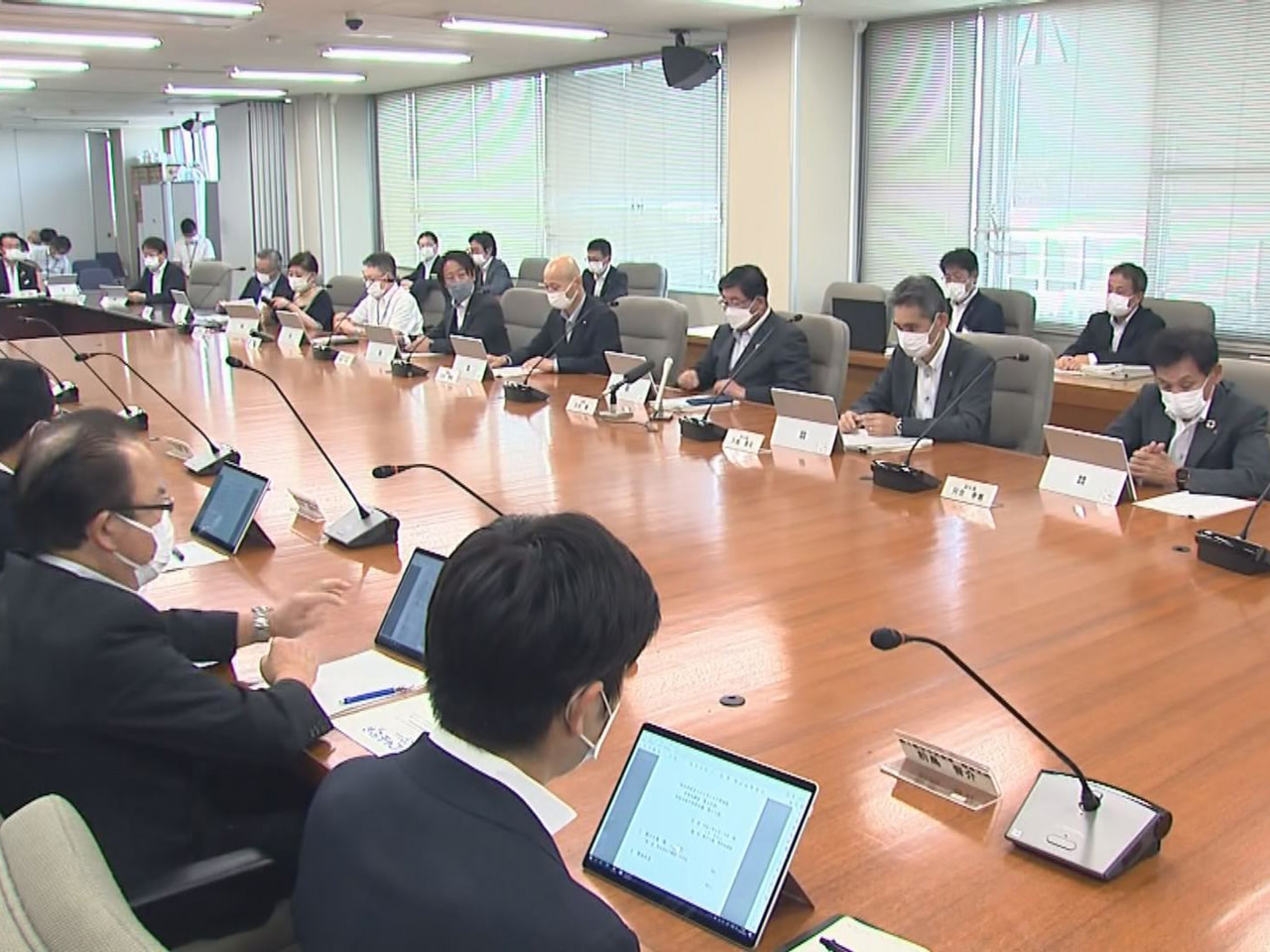 岐阜県は19日、新型コロナウイルスの対策本部会議を開き、発令中の「BA.5対策強...