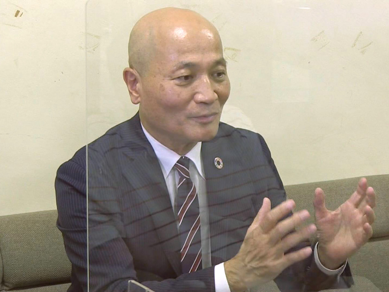 県議会の山本勝敏副議長は平岩正光議長に辞職願を提出し、辞職が許可されました。 県...