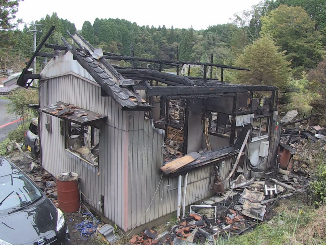24日深夜、岐阜県瑞浪市で住宅1棟を全焼する火事があり、1人が軽いやけどを負いま...