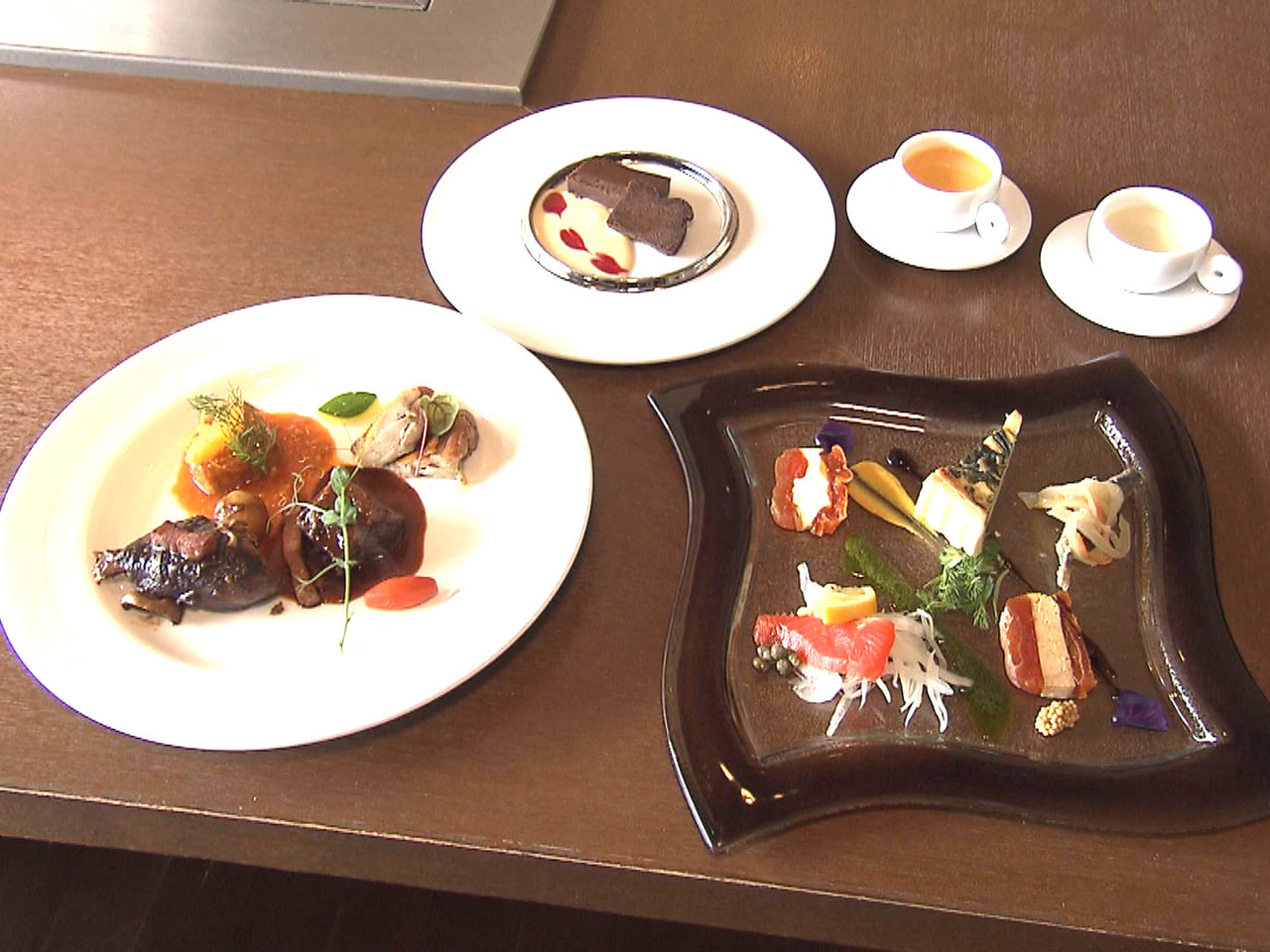 岐阜県産の食材の魅力を全国へ届けようと、岐阜市にあるフランス料理の名店が県産にこ...