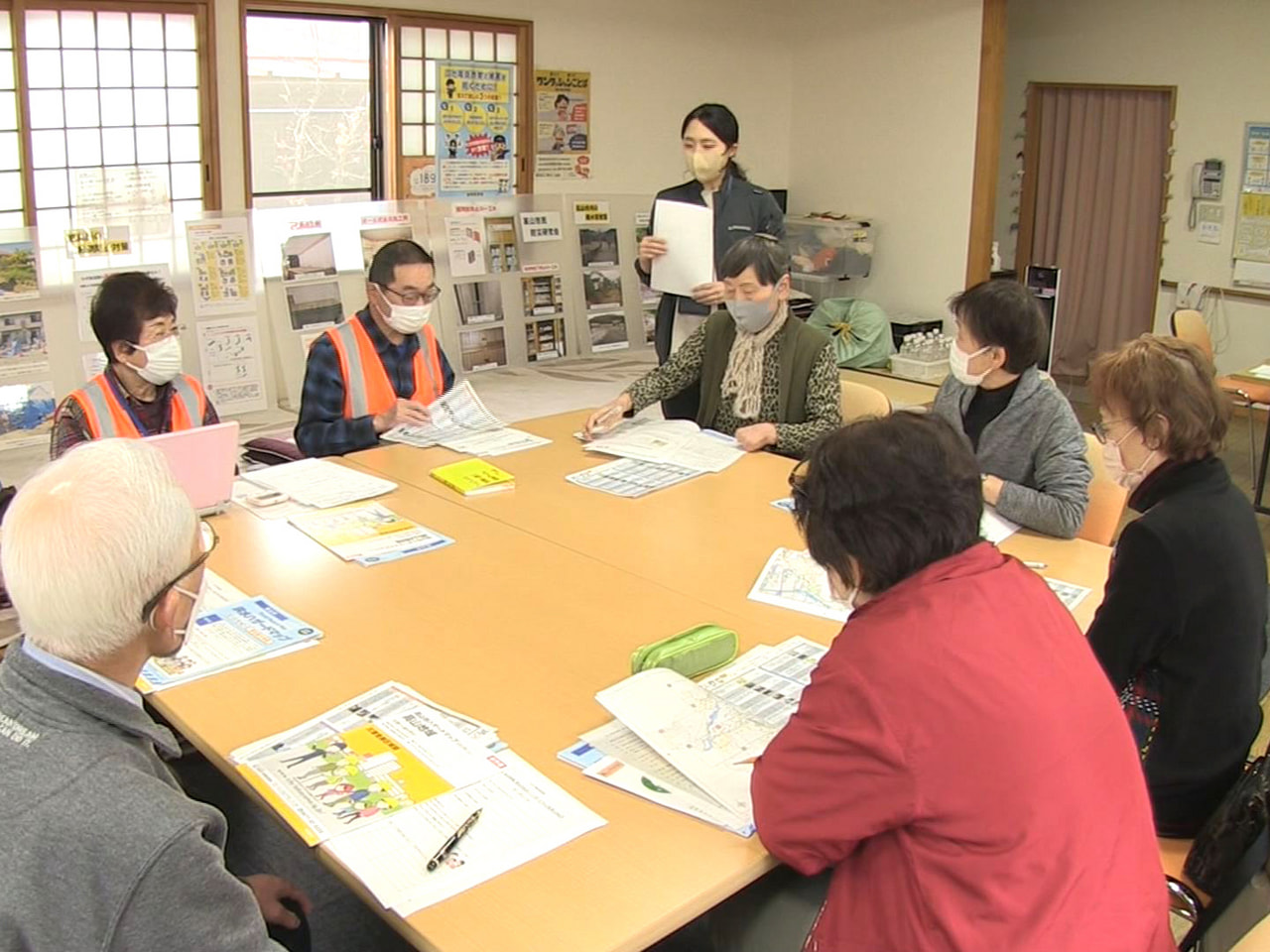 高山市で１６日から６０歳以上のシニア世代を対象にした防災教室が始まり、参加者が万...
