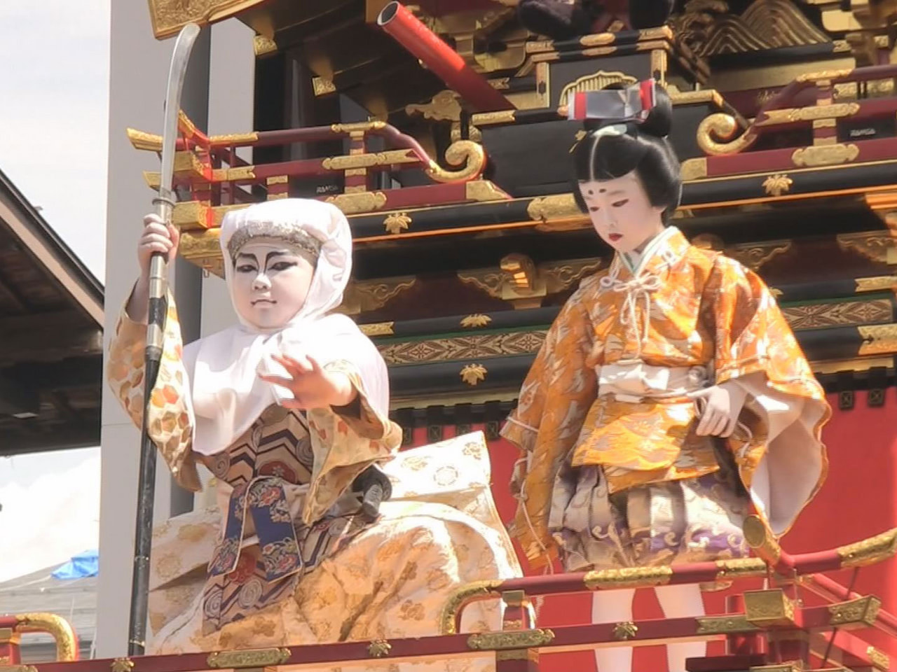 「起し太鼓」で知られる飛騨市の古川祭が19日から始まり、コロナ禍で規模を縮小する...