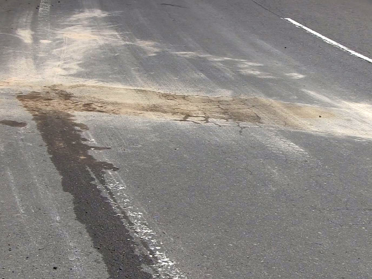 多治見市で5日朝、オートバイとダンプカーが衝突する事故があり、オートバイを運転し...