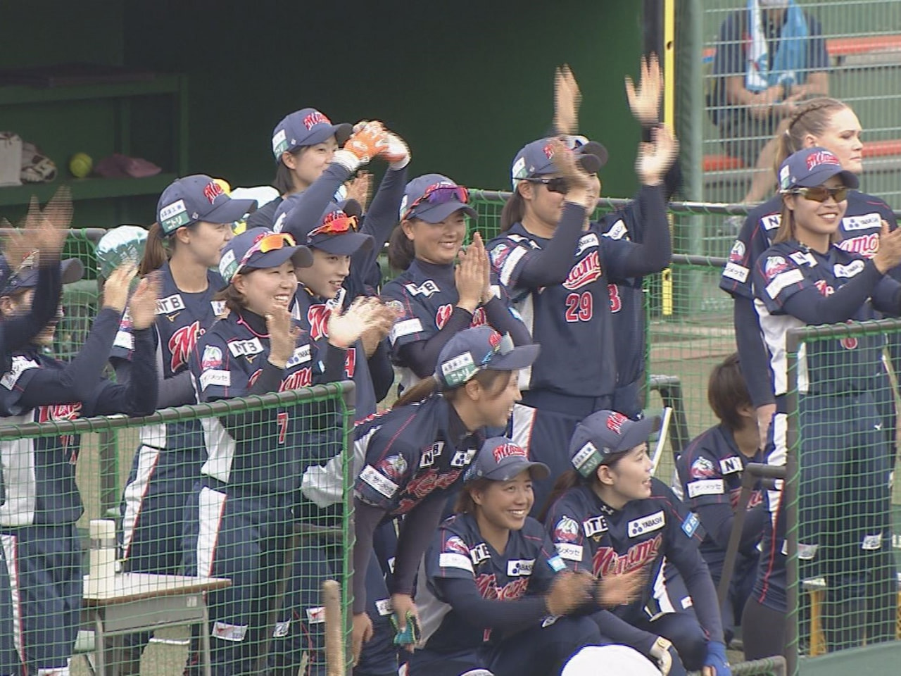 女子ソフトボールJDリーグ第10節の2日、大垣ミナモはホンダリヴェルタを3対2で...