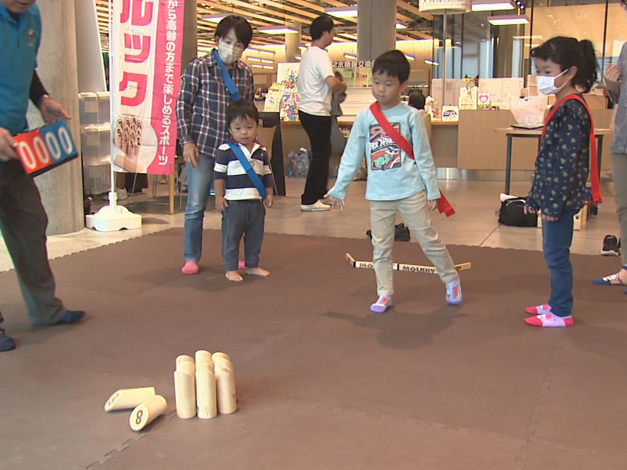 市民が一体となって企画したイベント「メディコスまつり」が9日、岐阜市のぎふメディ...