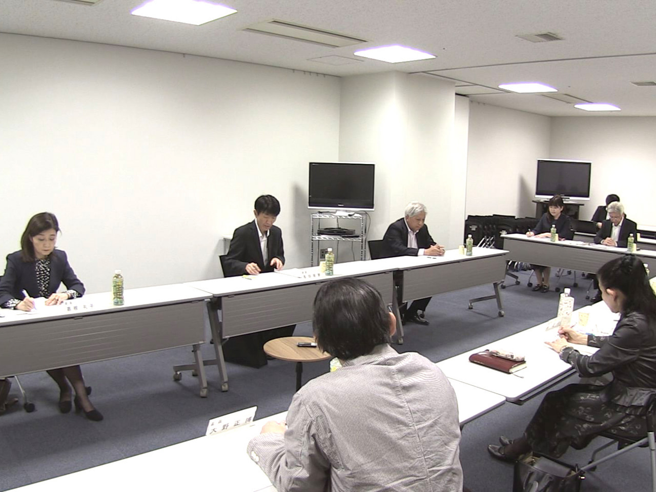 岐阜放送の番組審議会が17日開かれ、ラジオ番組「音楽の時間ですよ!」について意見...