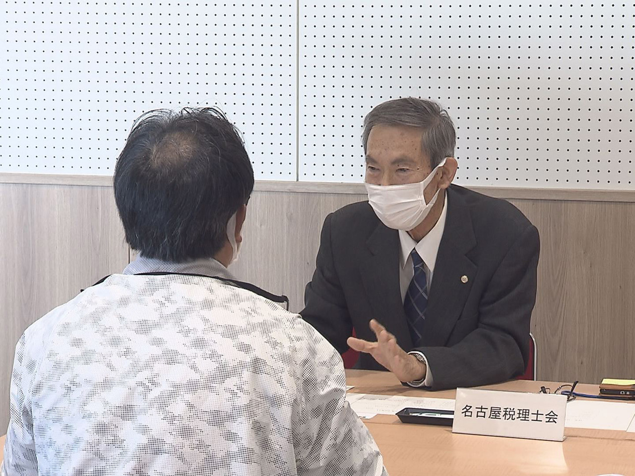 暮らしの身近な困りごとに弁護士や司法書士などの専門家が答える一日合同行政相談所が...