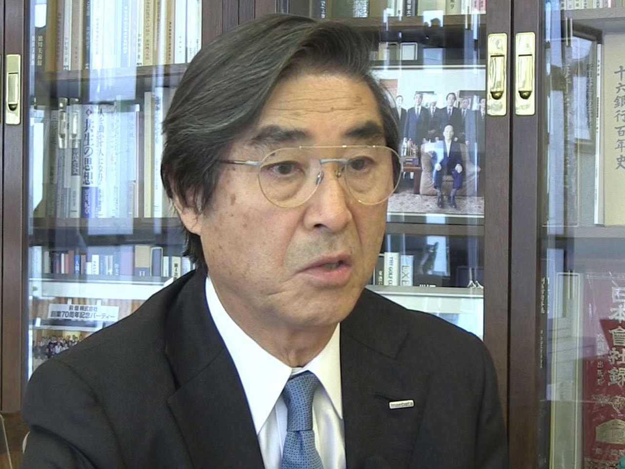 ことし秋の叙勲の受章者が3日発表され、県内では旭日章と瑞宝章で計74人が栄誉に輝...