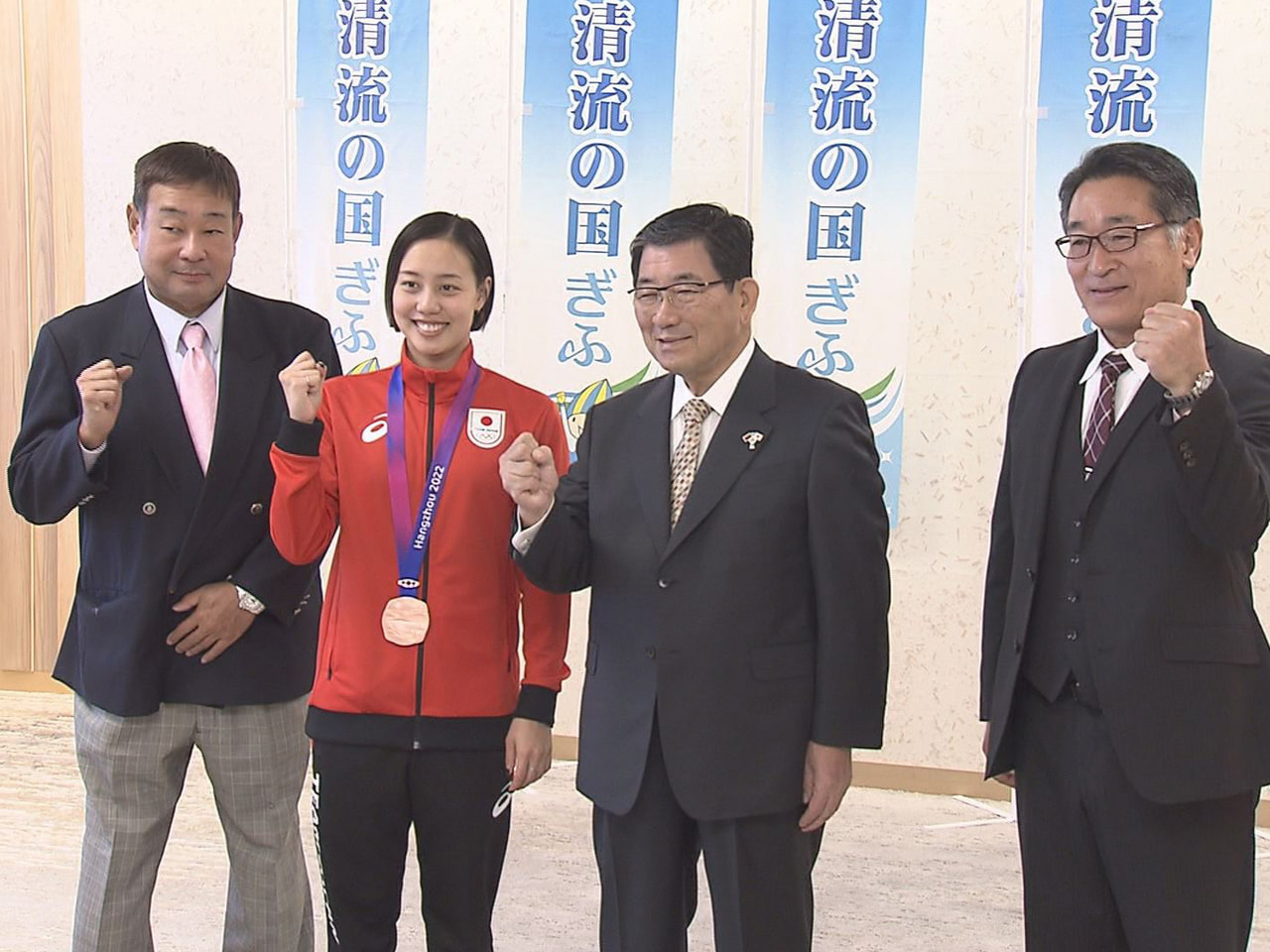 2023年9月に開かれたアジア大会の競泳女子200メートル平泳ぎで銅メダルを獲得...
