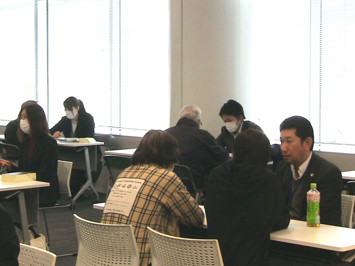 弁護士、税理士など１２士業の専門家による無料相談会が岐阜市で開かれました。 この...