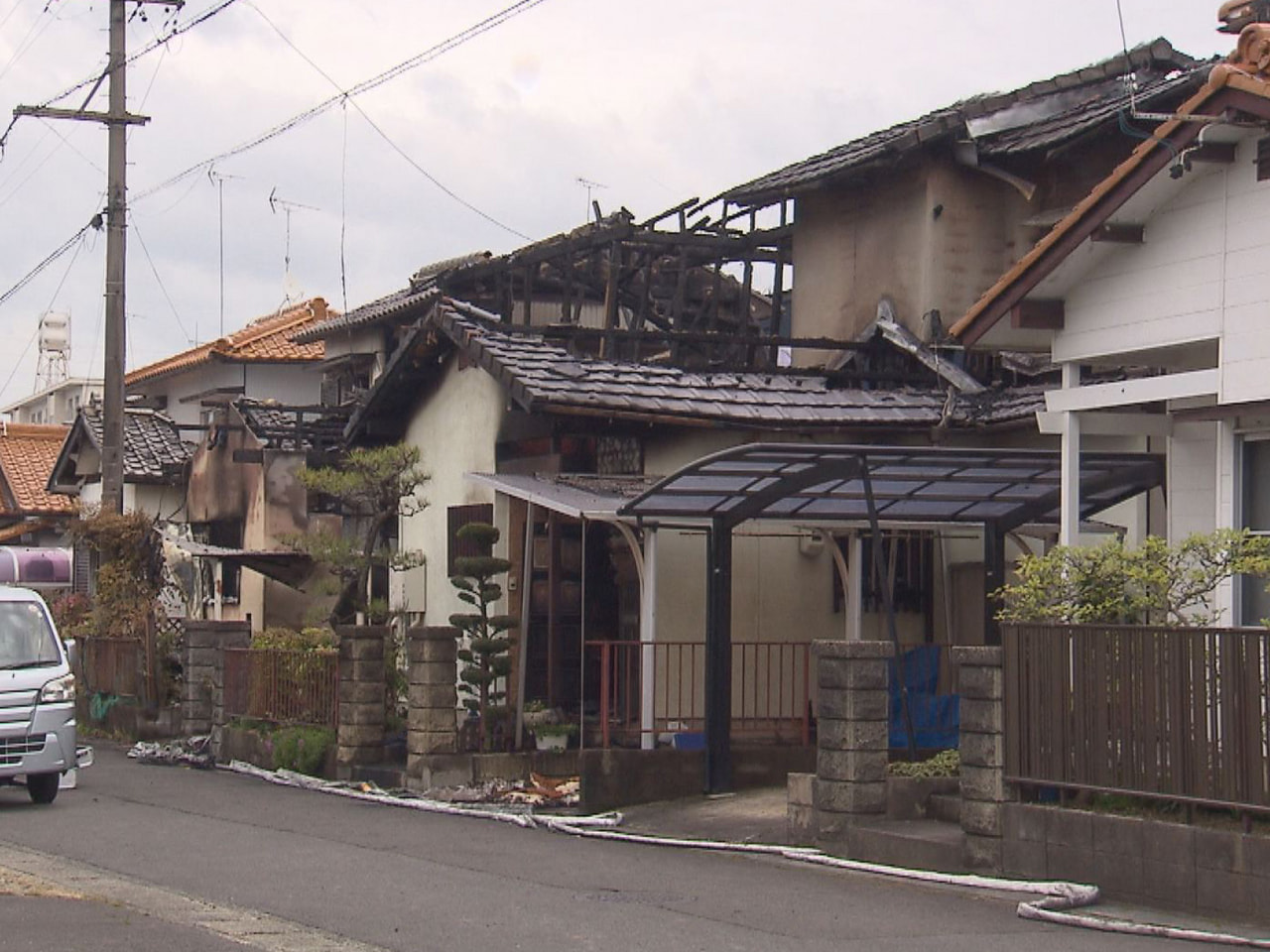 ９日未明、本巣市で住宅が燃える火事があり、焼け跡から性別不明の１人の遺体が見つか...