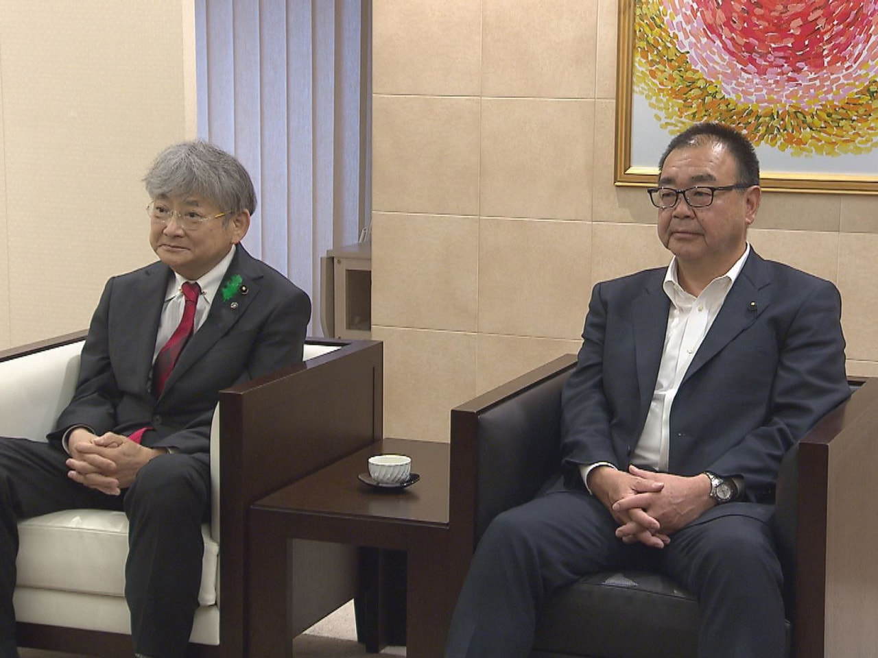 今月(5月)8日に県議会の議長に就任した小原尚さんと副議長に就任した高殿尚さんが...
