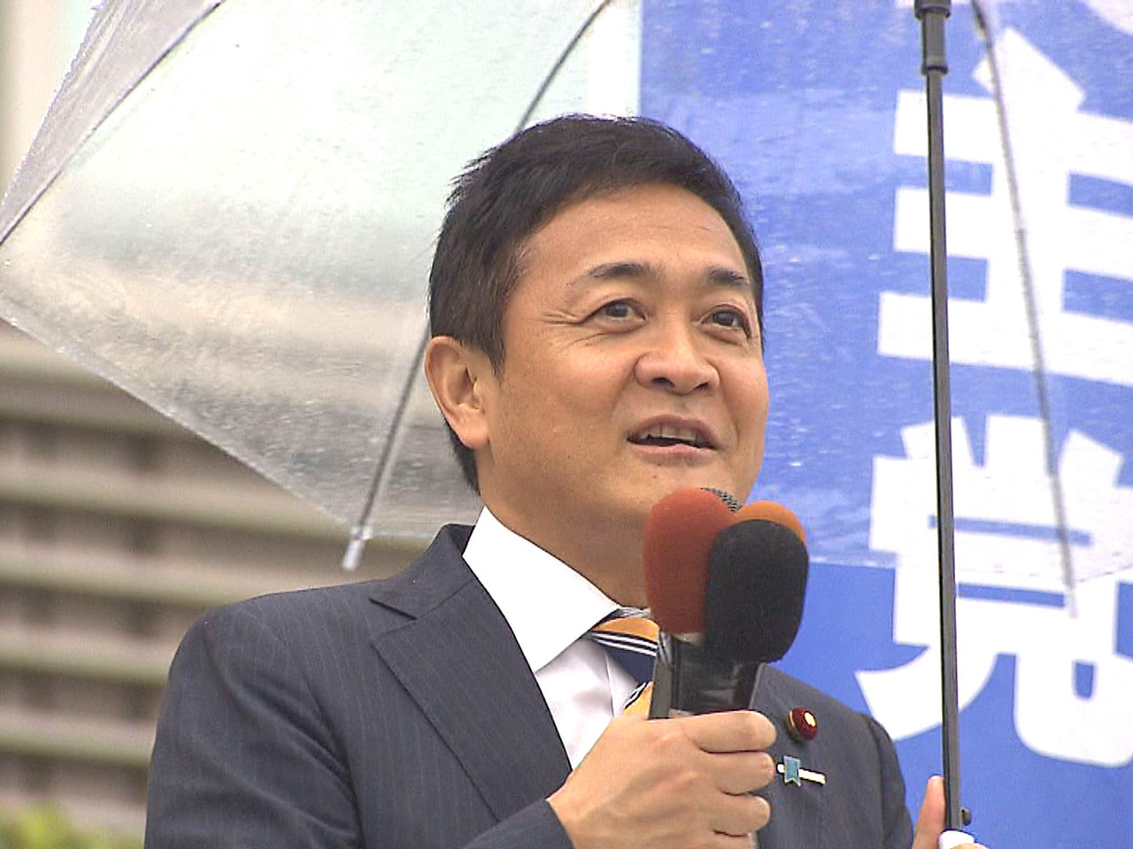 自民党の新しい総裁に高市早苗前経済安全保障担当大臣が選出された４日、岐阜市内で街...
