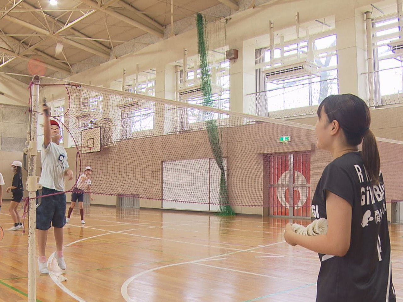 バドミントンのプロチーム・岐阜Ｂｌｕｖｉｃ（ブルビック）の選手が７日、岐阜市内の...