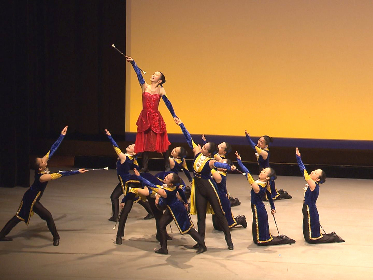 地域の文化活動や伝統文化の継承活動に取り組む青少年が日頃の練習の成果を発表する「...