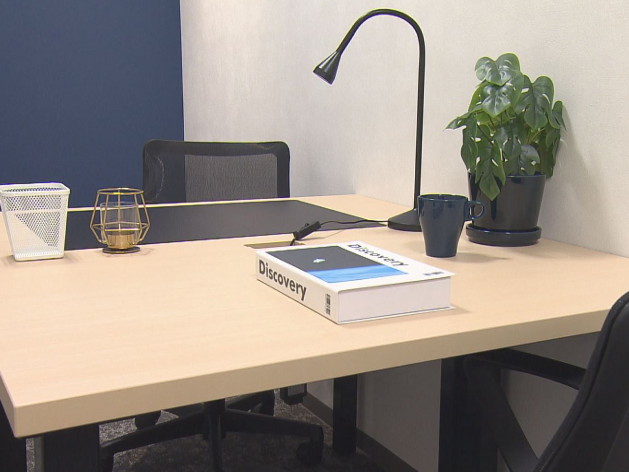 ＪＲ岐阜駅近くのビルに本格的なレンタルオフィスが１２月１日にオープンします。リモ...