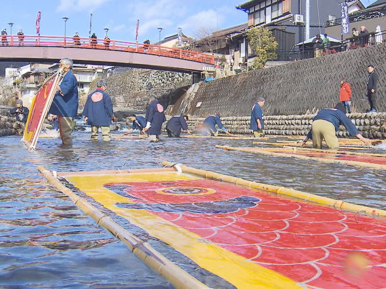 ２０日は一年でいちばん寒さが厳しくなる時期といわれる二十四節気の大寒。寒空の下、...