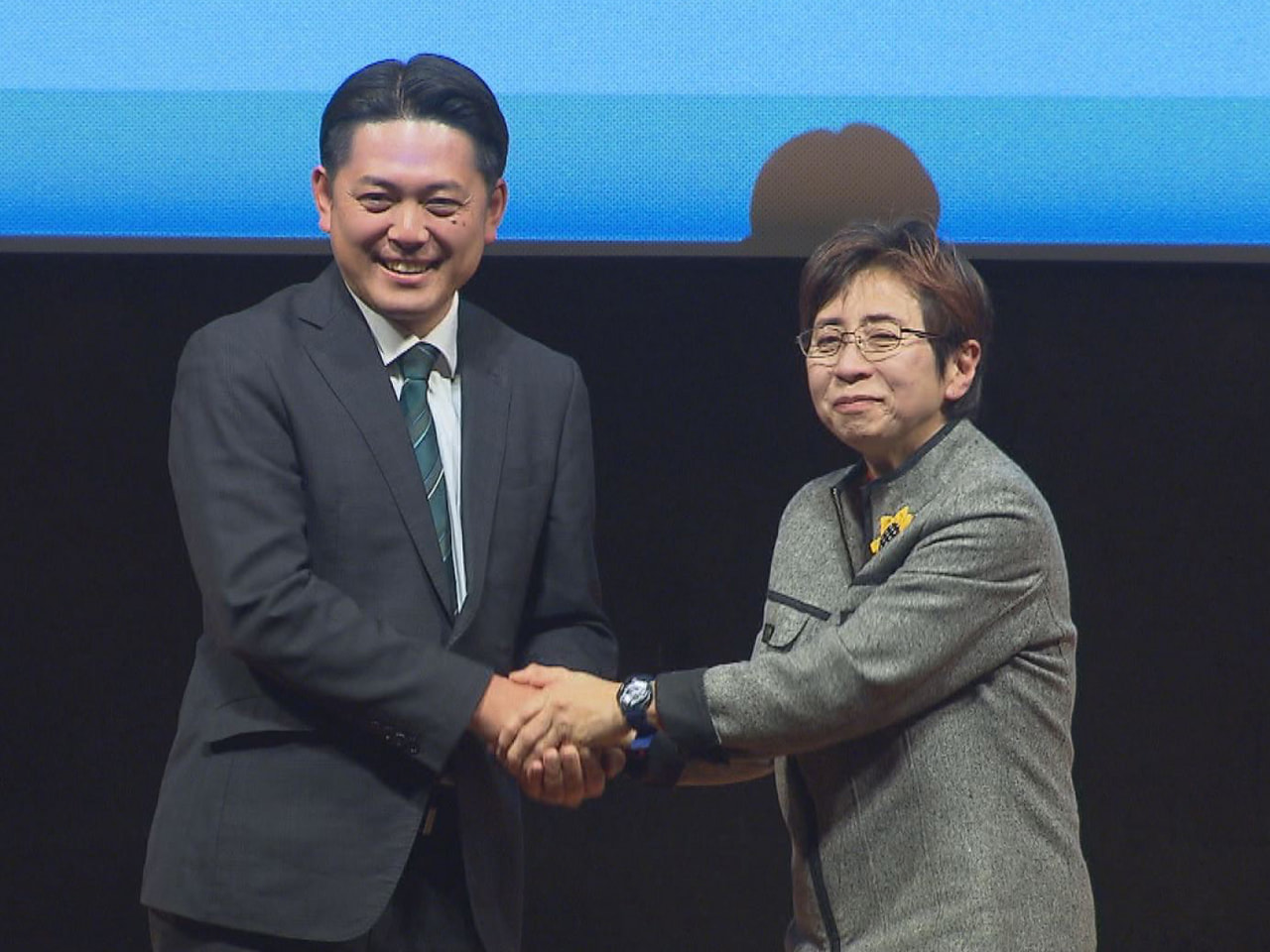 ２５日告示、２月１日に投開票される岐阜市長選挙を前に２１日夜、市内で公開討論会が...