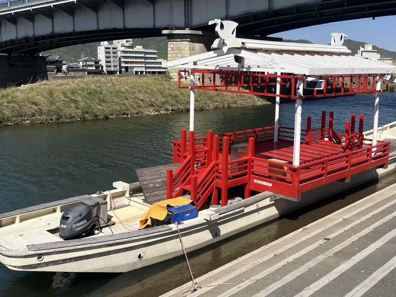船の上で川風を感じながらゆったり花火観賞はいかがでしょうか。８月８日に開催される...