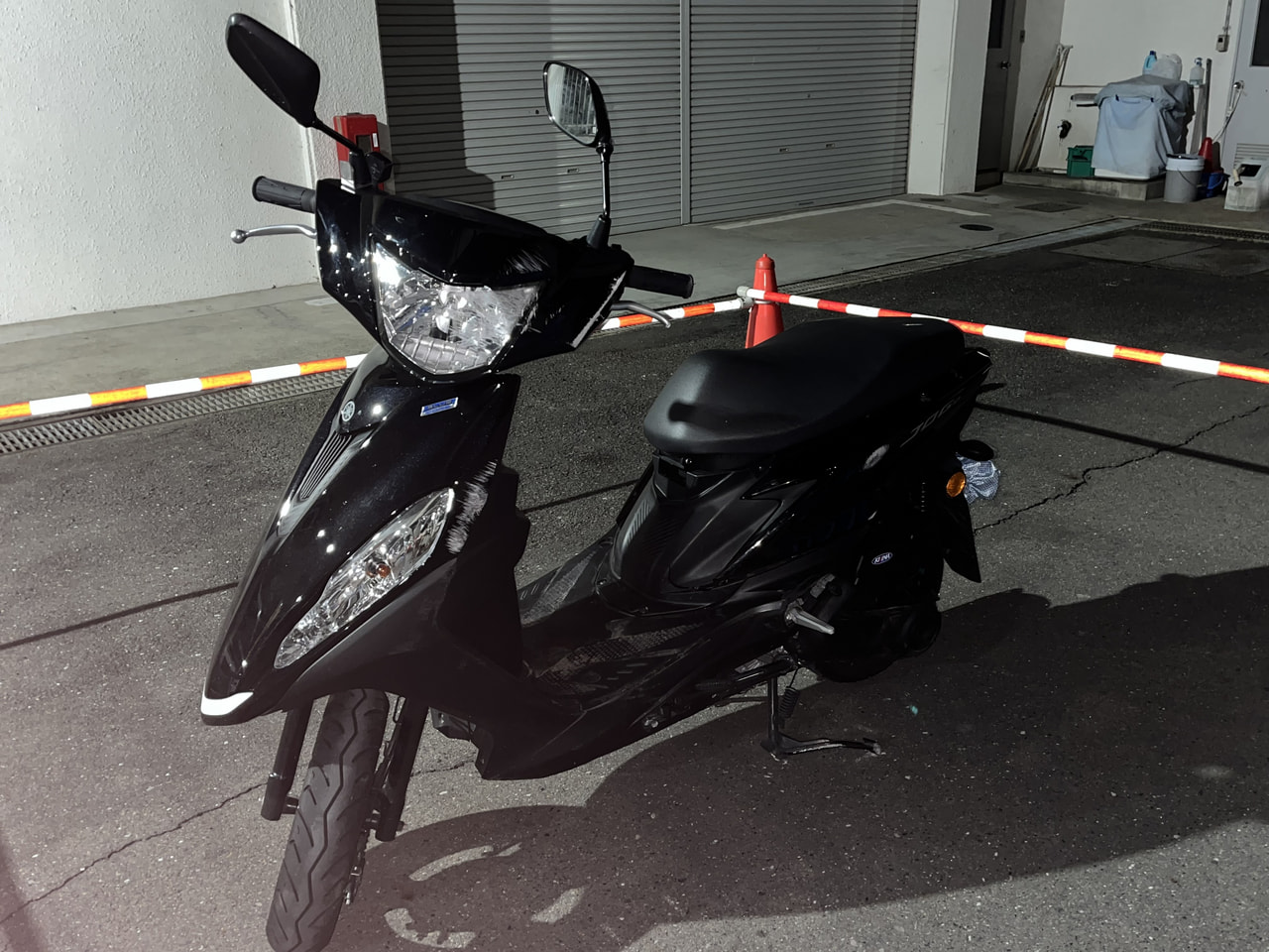２日午後、岐阜市で原付バイクとトラックが出合い頭に衝突し、原付バイクを運転してい...